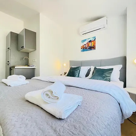 Astraluxe Apartment Fazana Exterior photo